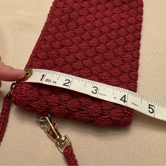 The Sak Knit Woven Wristlet Pouch Maroon, 8 x 5 Zip Closure burgundy shaded red - Picture 6 of 9